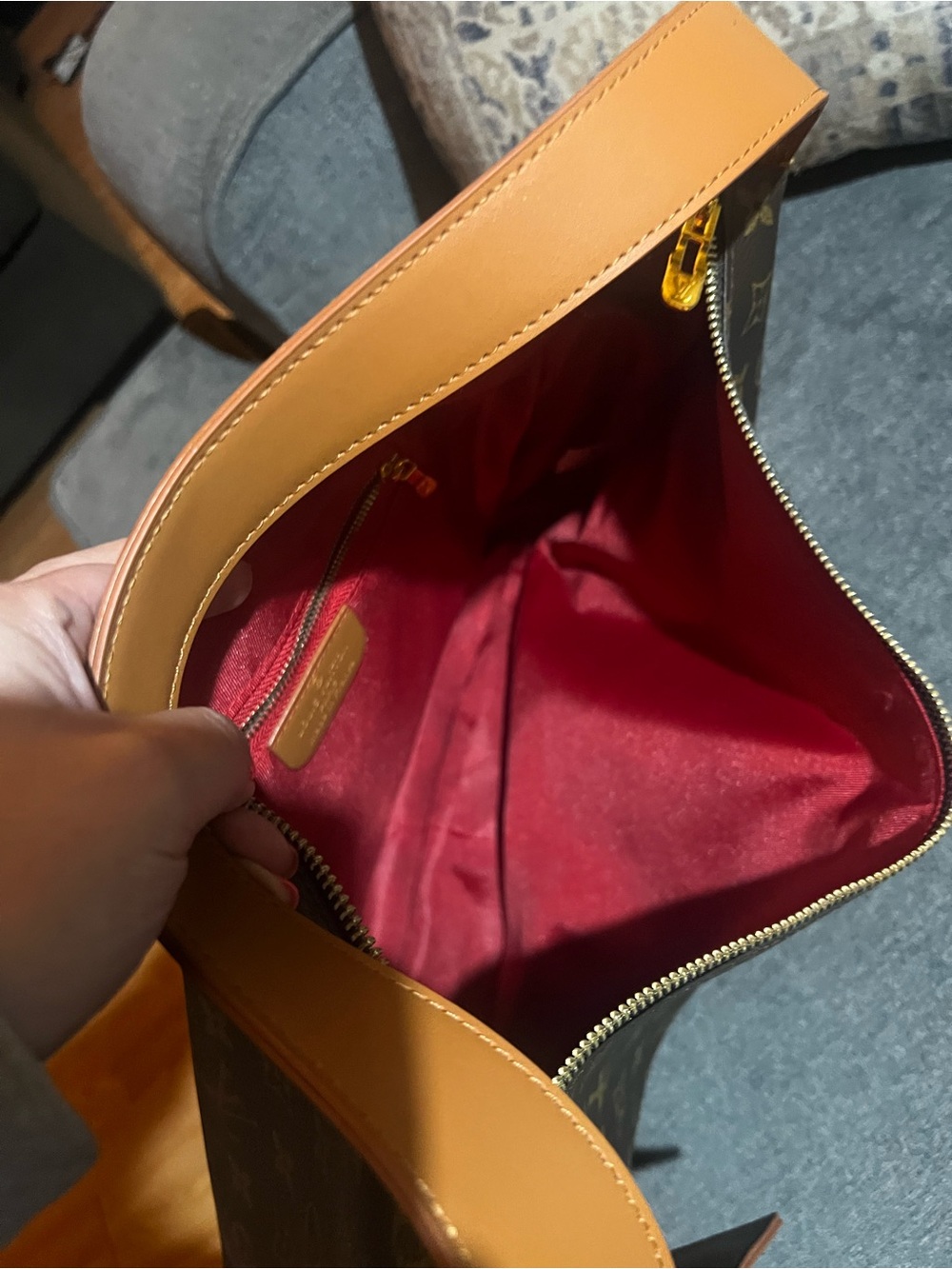 Faux Louis Vuitton Monogram Canvas Brown and Tan Shoulder Messenger - Picture 5 of 7
